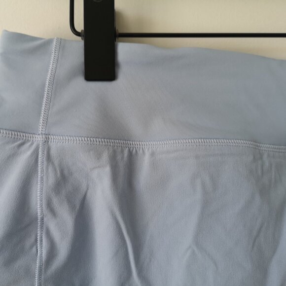 NWT LULULEMON BLEN Light Blue LTWT Speed Up Low Rise 2.5" Lined Shorts 8 - Picture 2 of 8